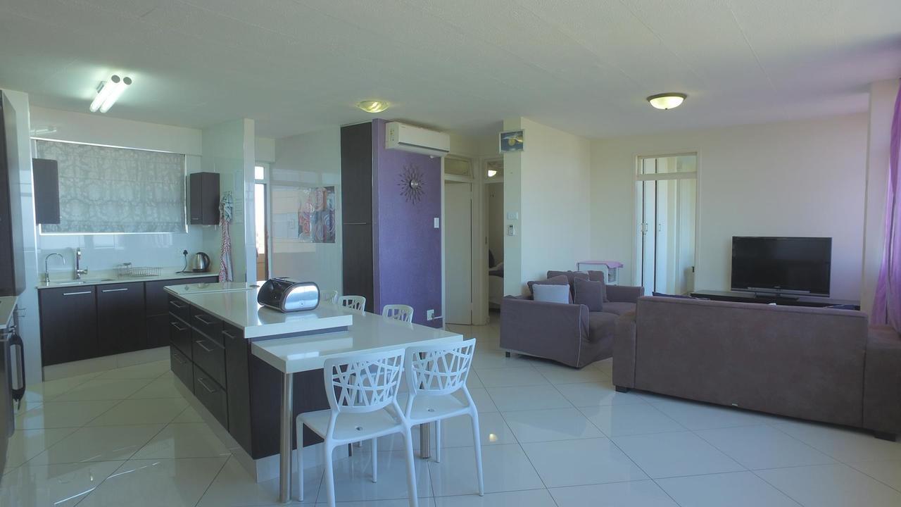 South Coast Beachfront Holiday Apartments อมันซิมโทที ภายนอก รูปภาพ
